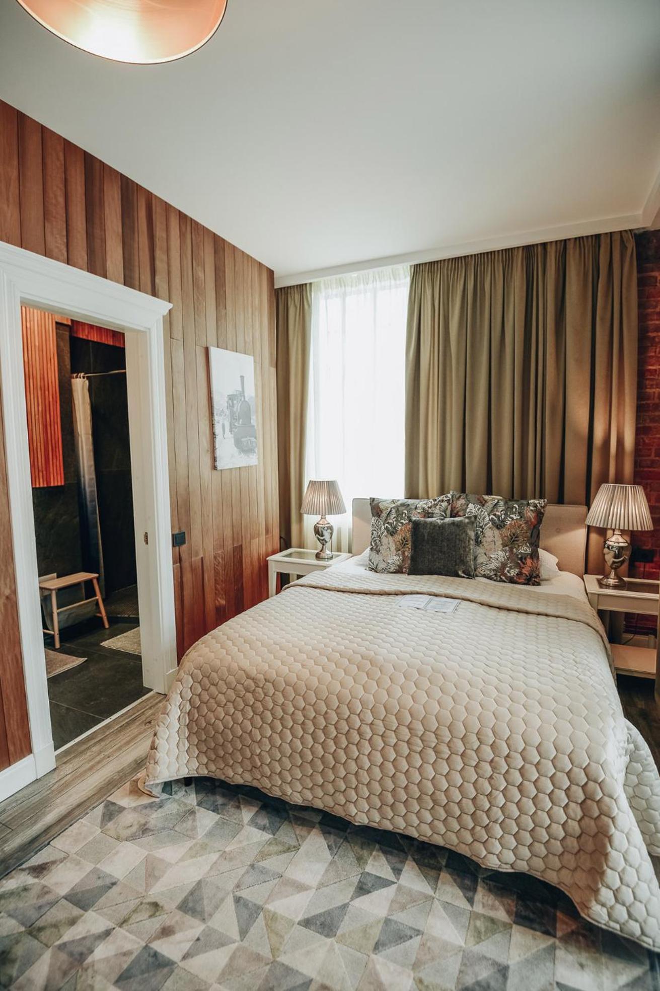 Bahnhofs hotel Alūksne Zimmer foto